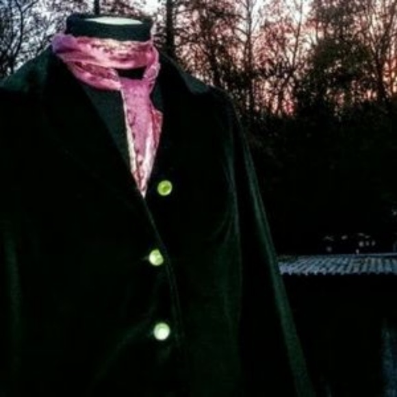 Vintage Classic Style Black Silk Velvet Blazer Moonglow buttons - Picture 5 of 7